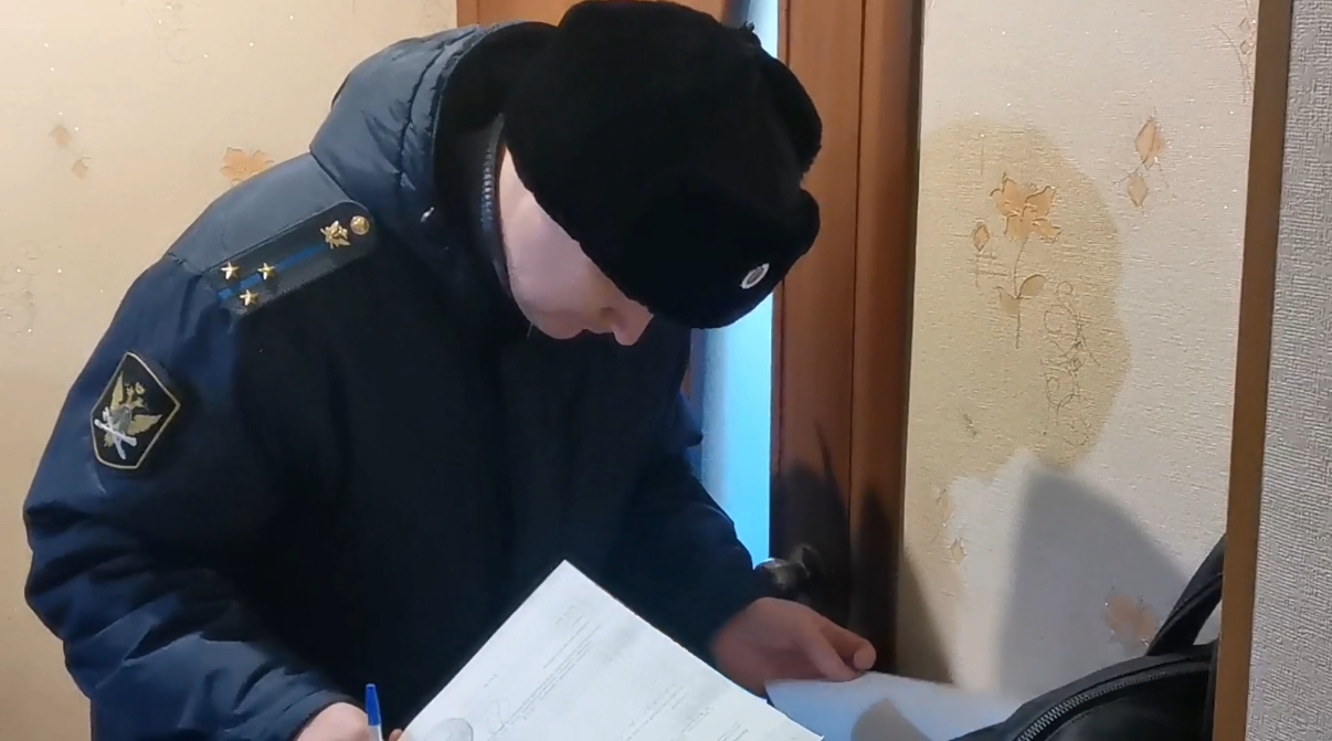 Точку в борьбе соседей за холодное водоснабжение поставили судебные приставы